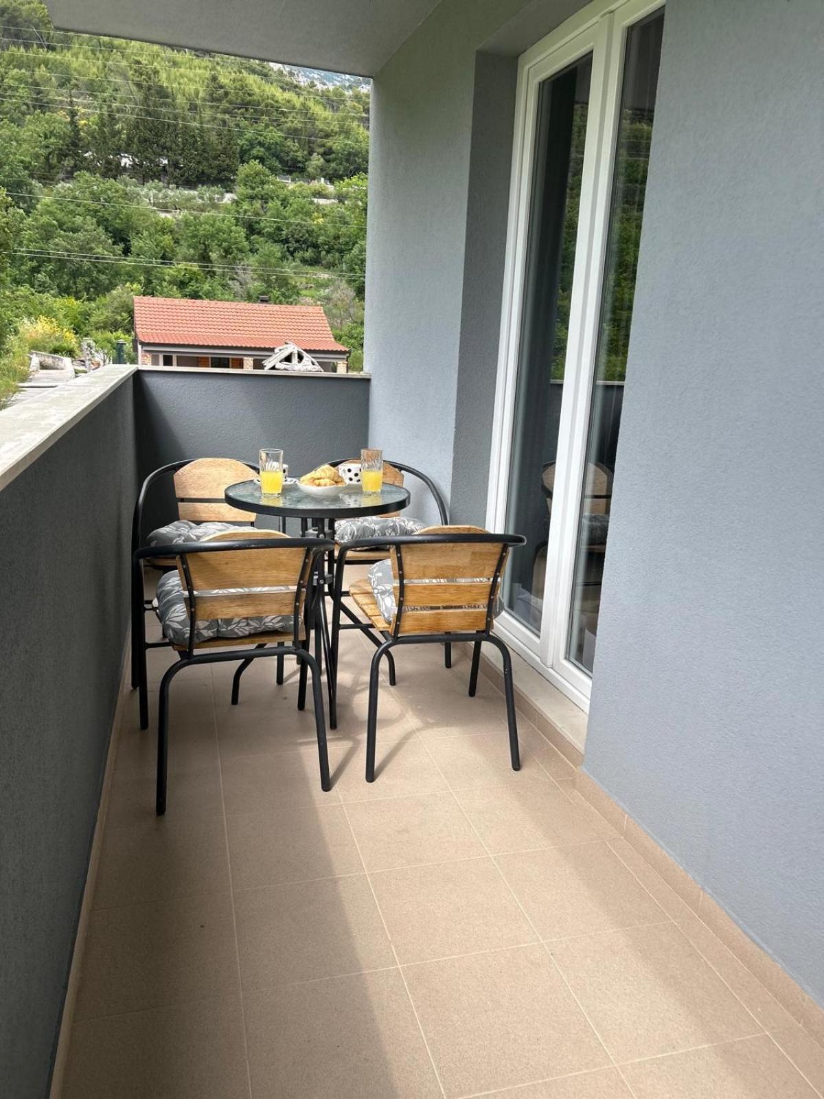 Villa Bubalo Omiš Exteriör bild